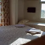 Seril 1 מלון 2*