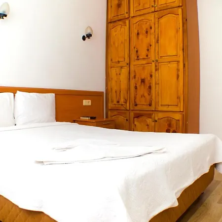 Seril 1 ホテル 2*